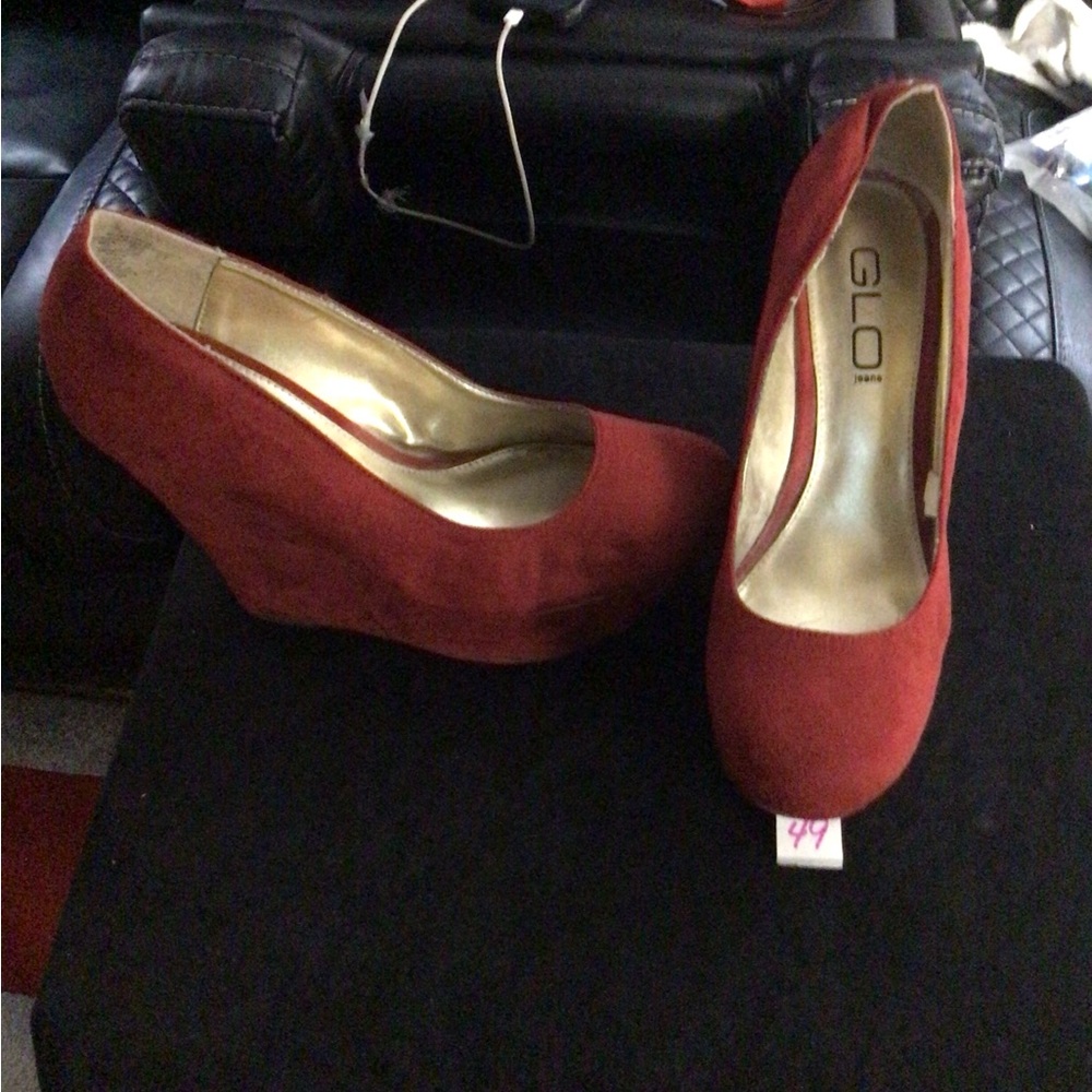 GLO jeans Red Wedge Shoes with Classic Design